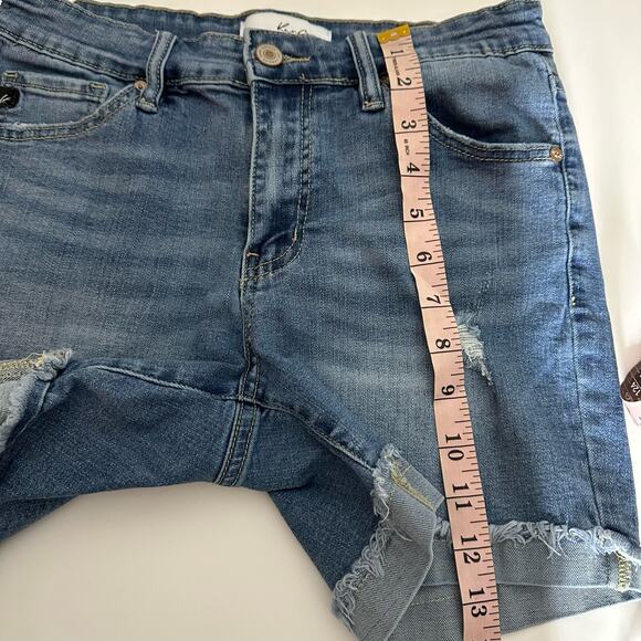 KanCan Women's Two Tone Distressed Jean Shorts Size 28 Rolled Hem Cuff - Picture 8 of 13